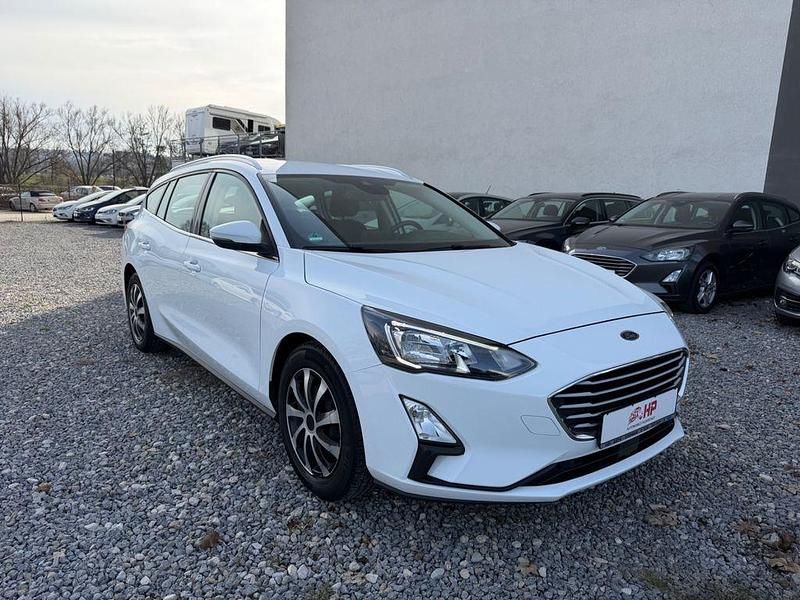 Gebraucht Ford Focus Cool & Connect 120 PS (88 kW) 2020 Weiß Limousine