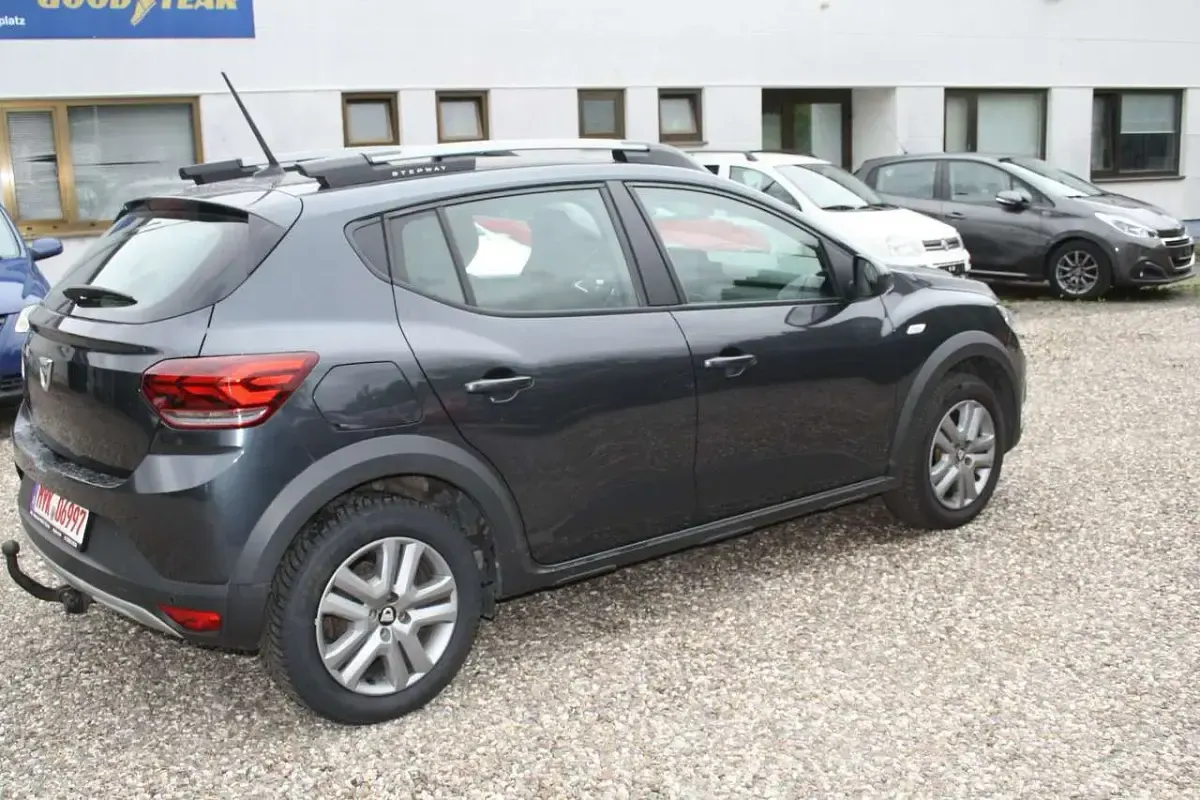 Gebraucht Dacia Sandero Comfort 91 PS (66 kW) 2021 Blau SUV
