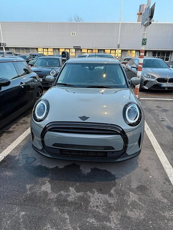 Używany Mini Cooper 136 KM (100 kW) 2022 Szary Hatchback