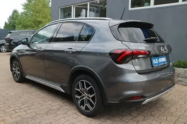 Gebraucht Fiat Tipo Cross 101 PS (74 kW) 2021 Grau Limousine