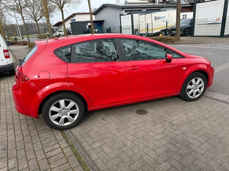 Gebraucht Seat Leon 102 PS (75 kW) 2007 Rot Kleinwagen
