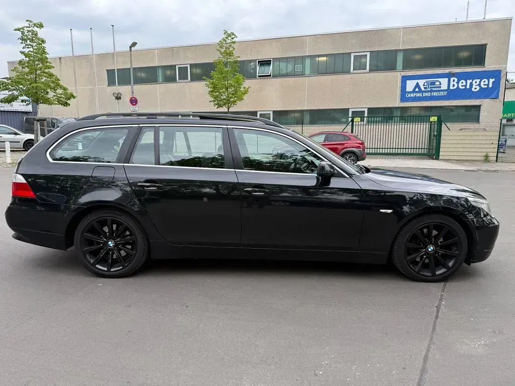 Gebraucht BMW 530 231 PS (169 kW) 2007 Schwarz Limousine