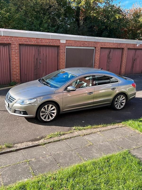 Usata VW Passat 170 CV (125 kW) 2010 Marrone Berlina