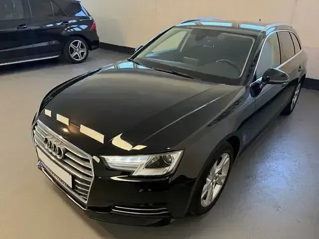 Gebraucht Audi A4 Sport 190 PS (139 kW) 2016 Schwarz Kombi