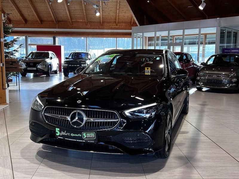 Gebraucht Mercedes C300e Avantgarde 313 PS (230 kW) 2023 Obsidianschwarz  metalliclack Kombi