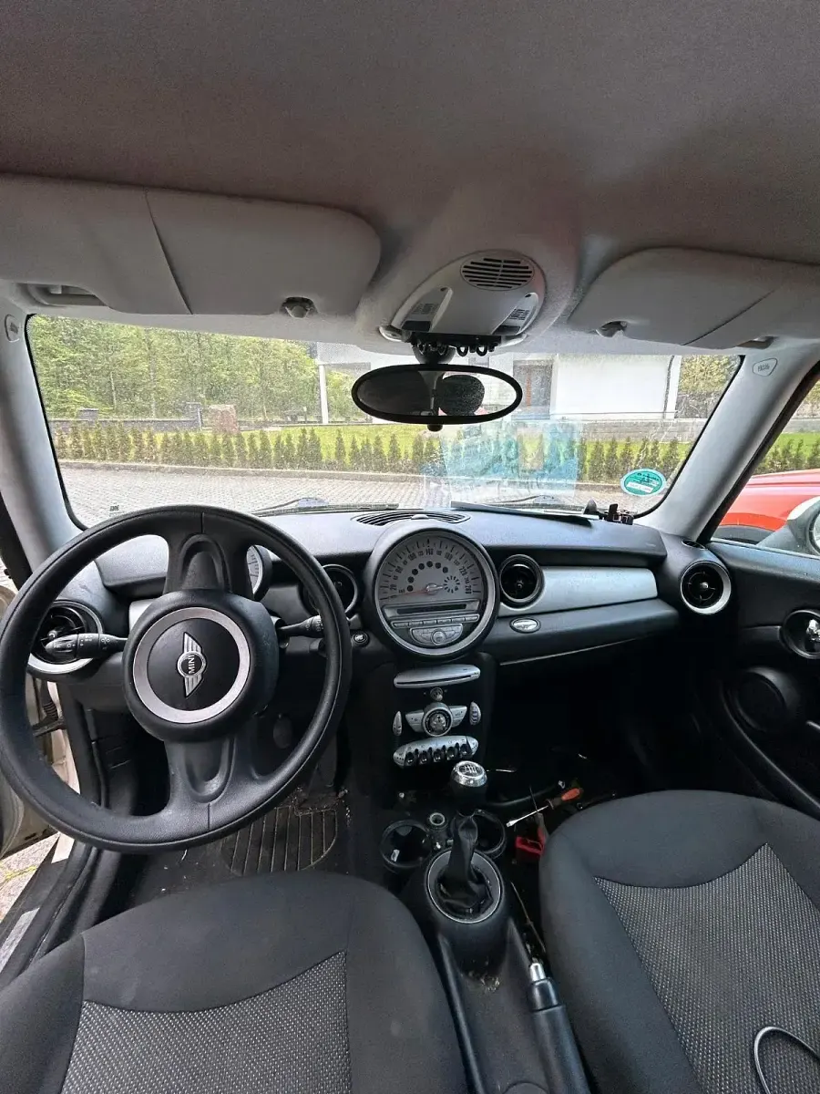 Usata Mini Cooper 75 CV (55 kW) 2010 Beige Utilitaria