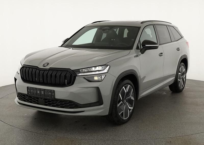 Graphite grau metallic Neu 2025 Skoda Kodiaq SportLine SUV | 51.495 € (Fairer Preis) - Bild 1/4