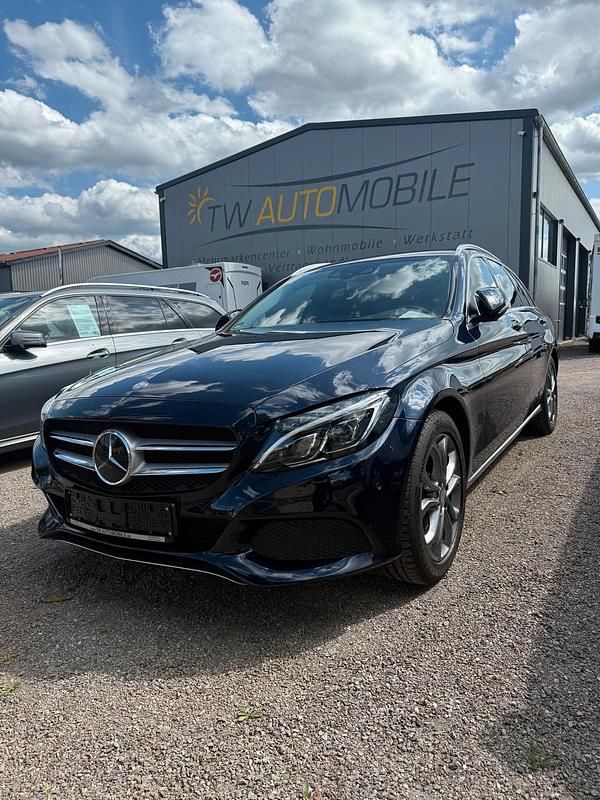 Blau Gebraucht 2015 Mercedes C250 Kombi | 18.900 € (Guter Preis) - Bild 1/4