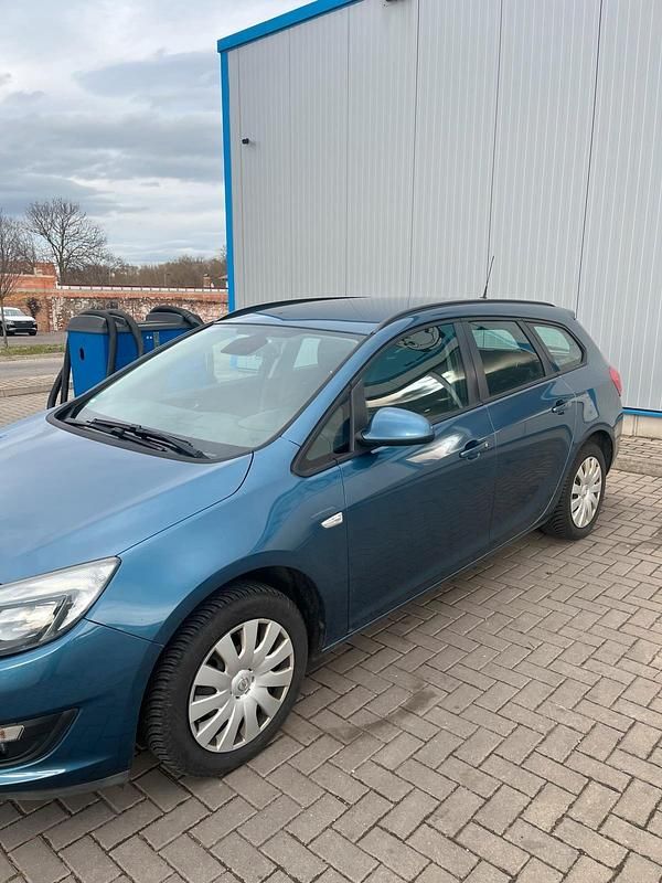Gebraucht Opel Astra 110 PS (80 kW) 2015 Blau Kombi