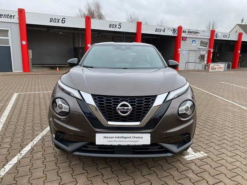Gebraucht Nissan Juke Acenta 117 PS (86 kW) 2020 Braun SUV
