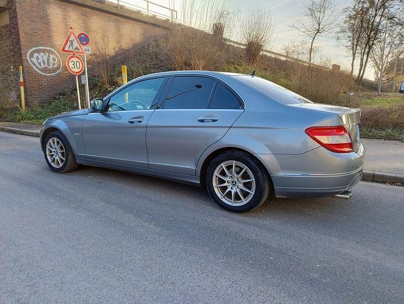 Gebraucht Mercedes C200 Classic 136 PS (100 kW) 2007 Grau Limousine