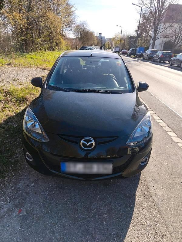 Second-hand Mazda 2 75 CP (55 kW) 2010 Negru Hatchback