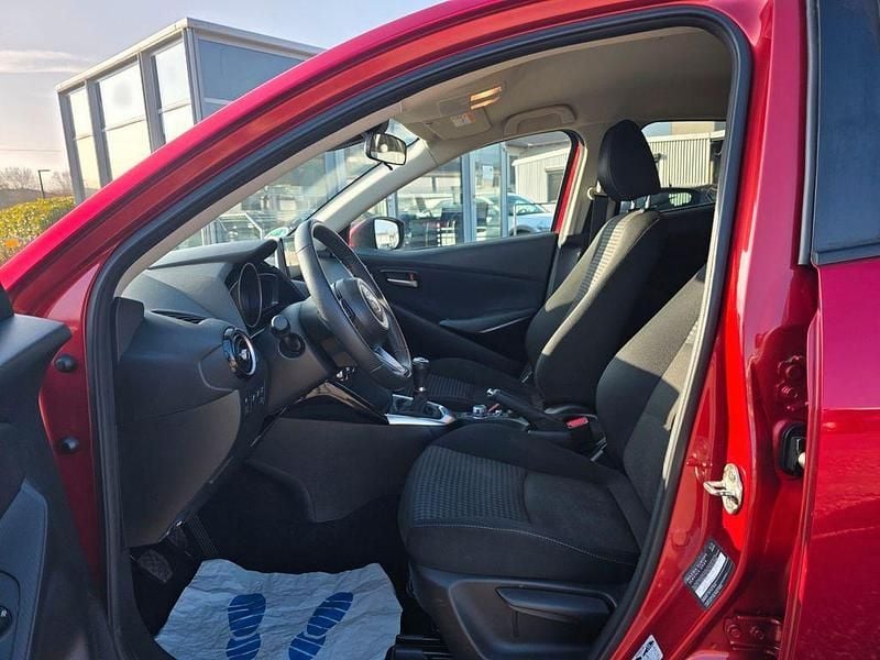Gebraucht Mazda 2 Kizoku 90 PS (66 kW) 2019 Rot Limousine
