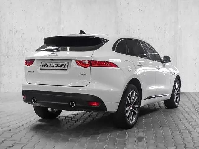 Gebraucht Jaguar F-Pace R-Sport 304 PS (223 kW) 2020 Weiß SUV