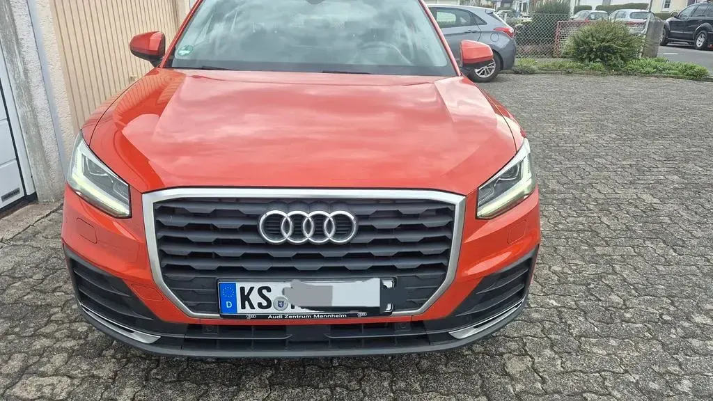 Gebraucht Audi Q2 Sport 150 PS (110 kW) 2017 Orange SUV