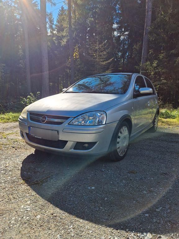 Silber Gebraucht 2006 Opel Corsa Limousine | 1.450 € (Fairer Preis) - Bild 1/4