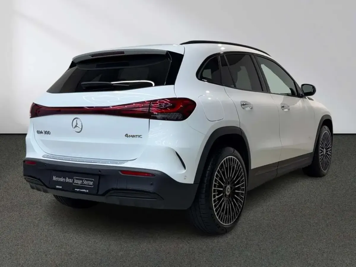 Gebraucht Mercedes EQA300 AMG 167 kW (228 PS) 2022 Andere SUV