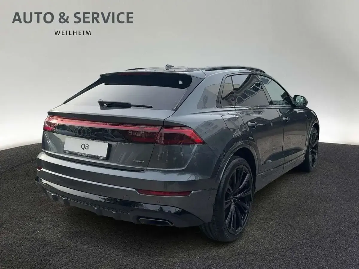 Neu Audi Q8 Business 340 PS (250 kW) 2026 Daytonagrau perleffekt SUV