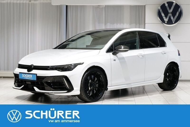 Pure white Gebraucht 2025 VW Golf VIII Black Edition Limousine | 54.897 € (Etwas zu teuer) - Bild 1/4