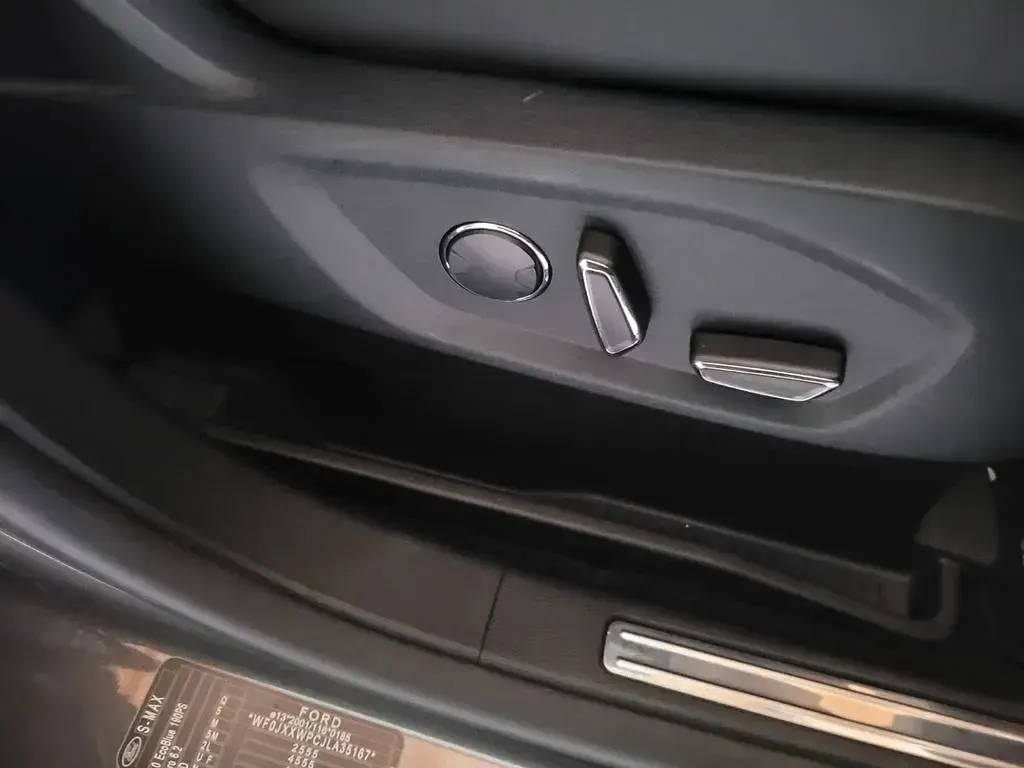 Gebraucht Ford S-MAX Titanium 190 PS (139 kW) 2020 Grau Van / Kleinbus