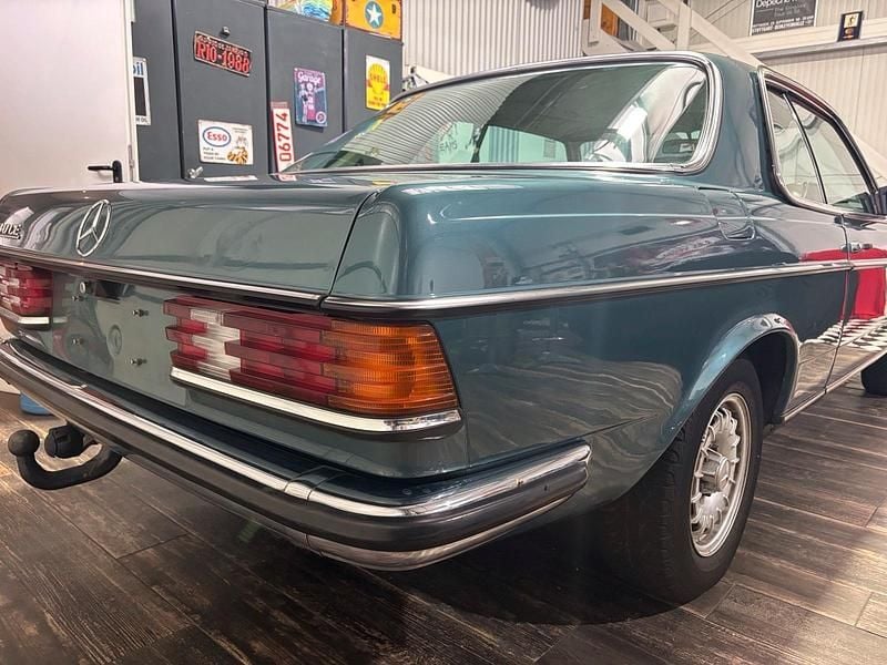 Gebraucht Mercedes 280 185 PS (136 kW) 1983 Grün Coupé