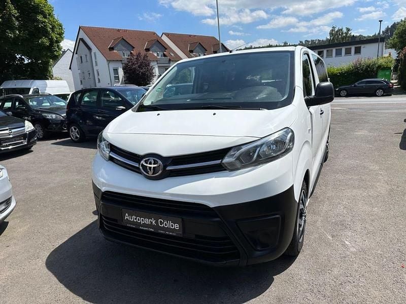 Gebraucht Toyota Proace 116 PS (85 kW) 2017 Weiß Van / Kleinbus