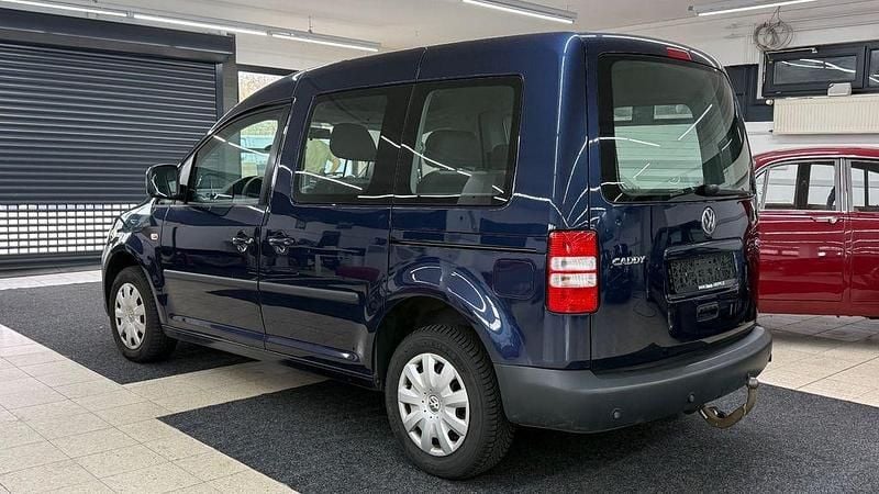 Gebraucht VW Caddy Trendline 86 PS (63 kW) 2011 Blau Van / Kleinbus