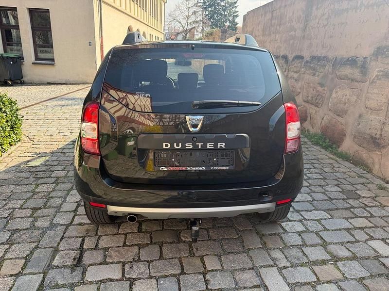 Gebraucht Dacia Duster Black Shadow 125 PS (91 kW) 2017 Schwarz SUV