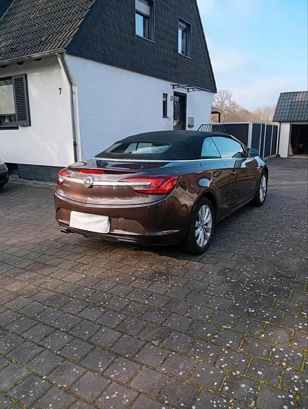 Gebraucht Opel Cascada Eco 140 PS (102 kW) 2016 Braun Cabrio