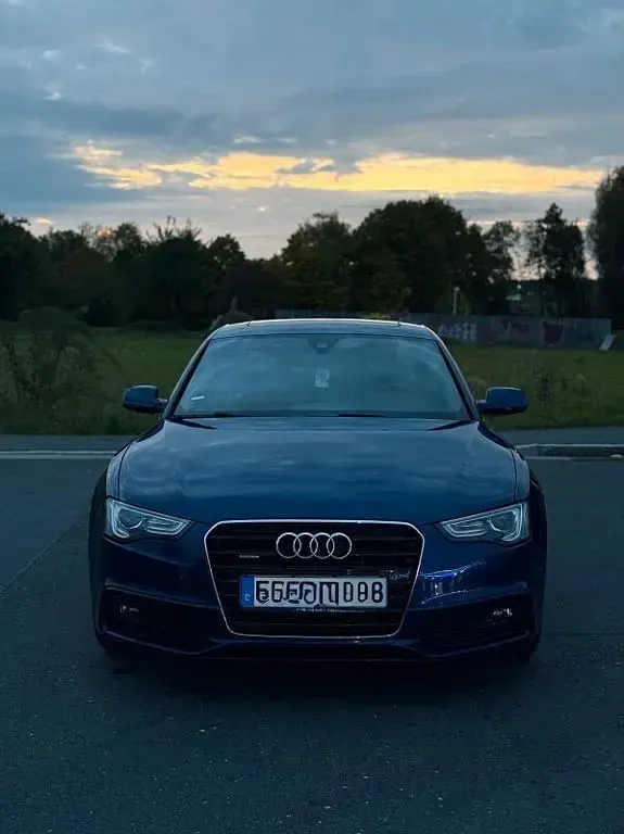 Gebraucht Audi A5 Sportback Sport 224 PS (164 kW) 2015 Blau Kleinwagen