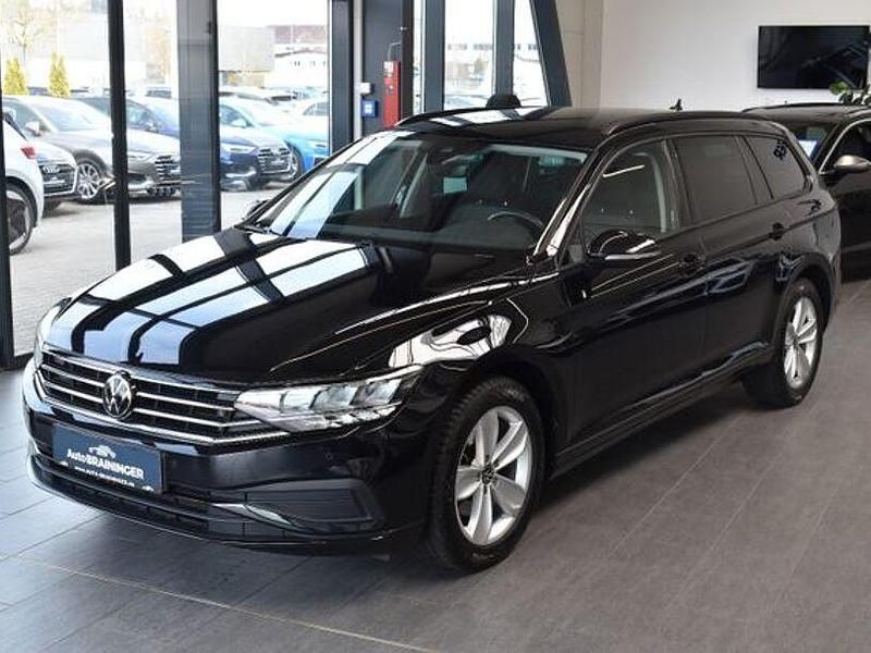 Gebraucht VW Passat 150 PS (110 kW) 2022 Schwarz Kombi