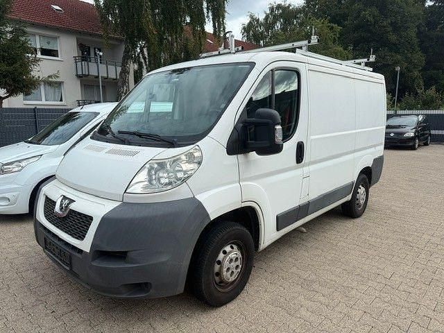 Weiß Gebraucht 2011 Peugeot Boxer Van | 8.490 € (Etwas zu teuer) - Bild 1/4