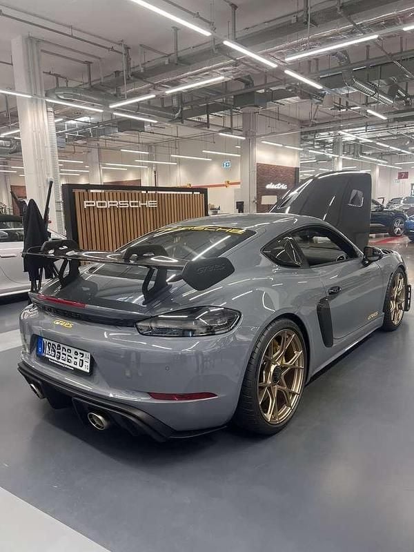 Neu Porsche 718 500 PS (367 kW) 2025 Grau Coupé