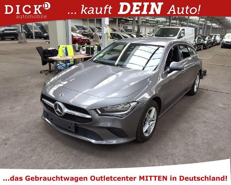 Grau Gebraucht 2023 Mercedes CLA200 Shooting Brake Kombi | 24.550 € (Superpreis) - Bild 1/4