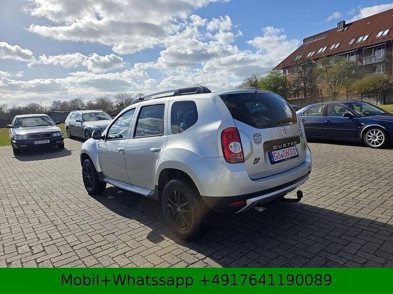Gebraucht Dacia Duster Lauréate 105 PS (77 kW) 2010 Grau SUV