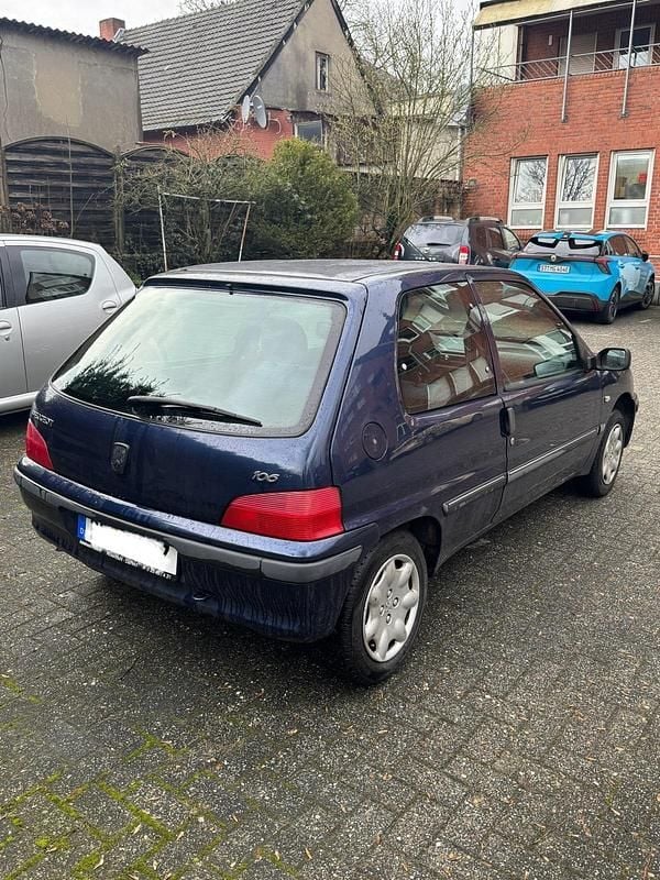 Gebraucht Peugeot 106 60 PS (44 kW) 2002 Blau Kleinwagen