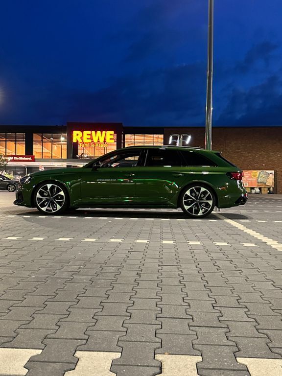 Grün Gebraucht 2018 Audi RS4 Sport Kombi | 54.900 € (Fairer Preis) - Bild 1/4