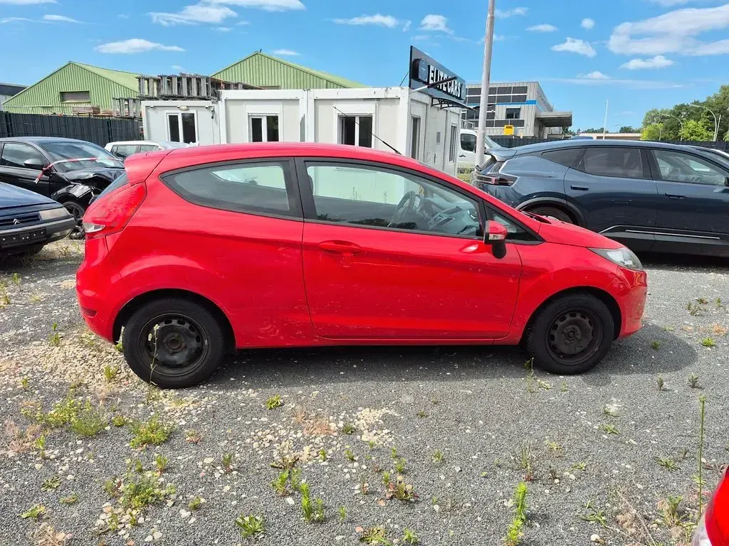 Gebraucht Ford Fiesta 95 PS (69 kW) 2010 Rot