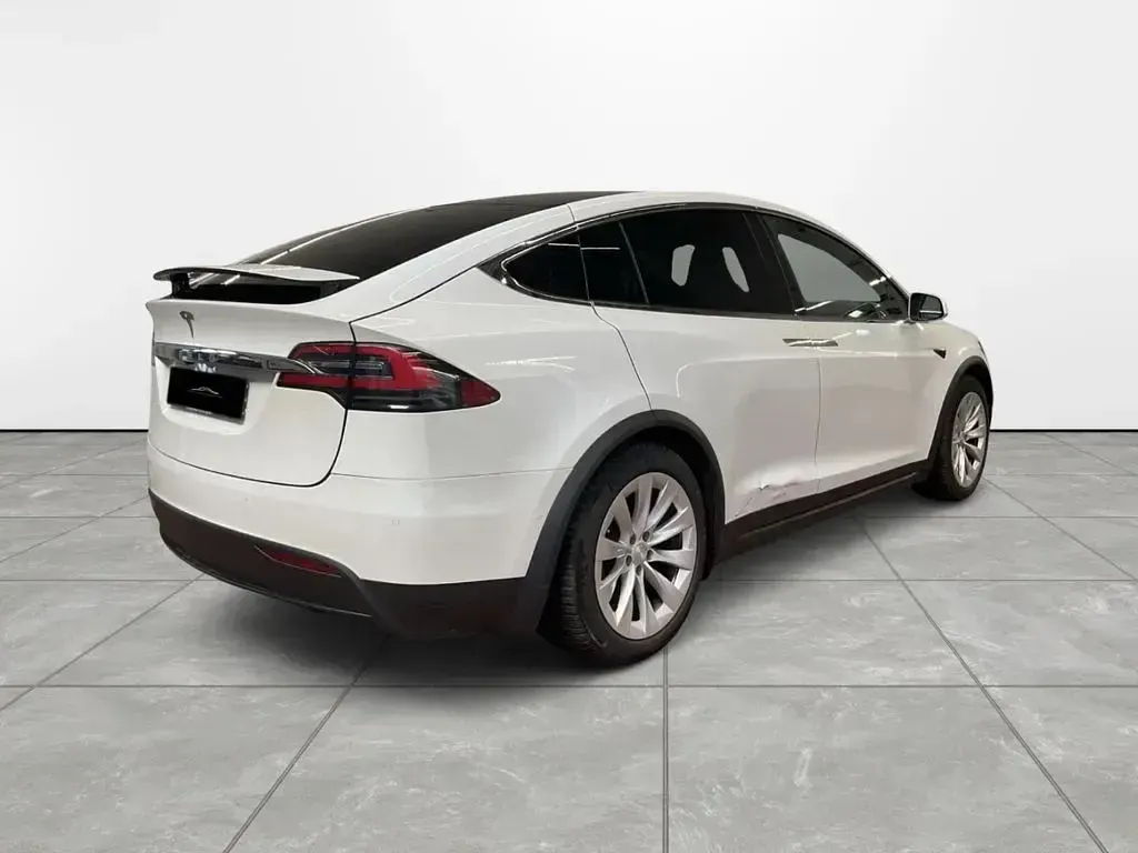 Usata Tesla Model X 386 kW (525 CV) 2016 Bianco SUV