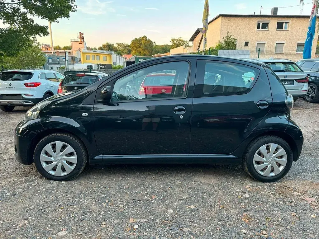 Gebraucht Toyota Aygo Cool 68 PS (50 kW) 2014 Schwarz Kleinwagen
