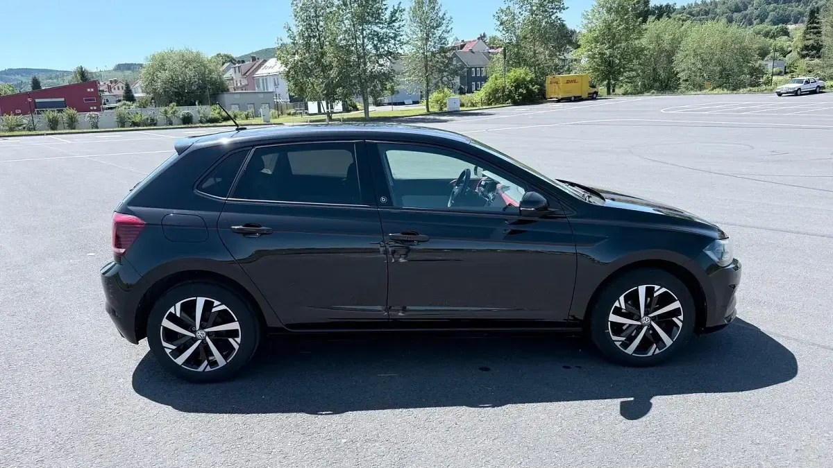 Second-hand VW Polo Edition 95 CP (69 kW) 2018 Negru Hatchback