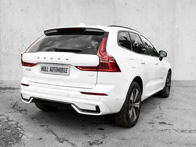 Gebraucht Volvo XC60 Plus 398 PS (292 kW) 2023 Crystal white pearl SUV