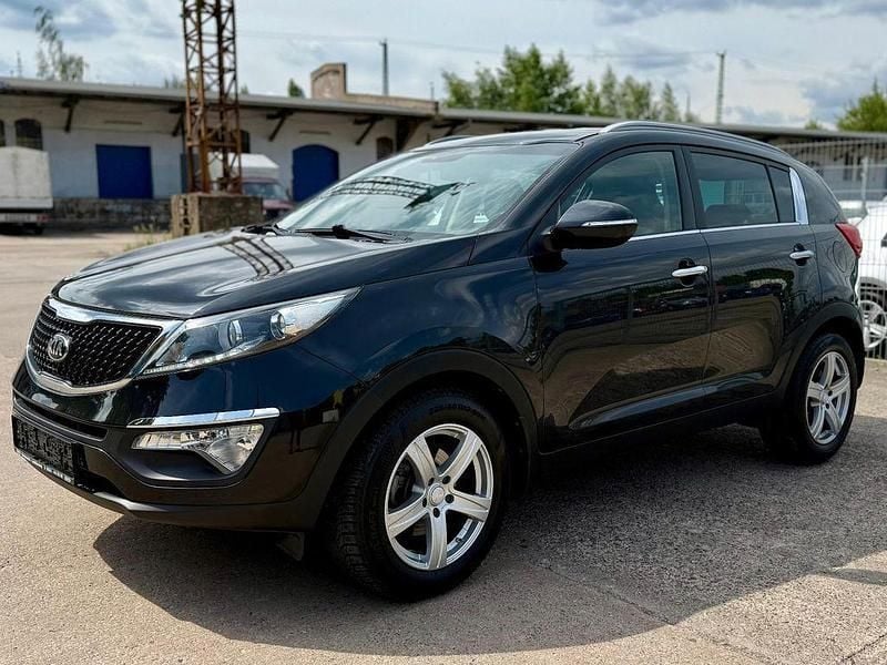 Schwarz Gebraucht 2015 Kia Sportage Spirit SUV | 11.290 € (Guter Preis) - Bild 1/4