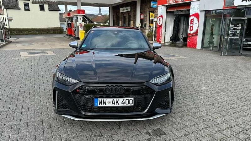 Gebraucht Audi RS6 Ambiente 600 PS (441 kW) 2020 Mythosschwarz metallic Kombi