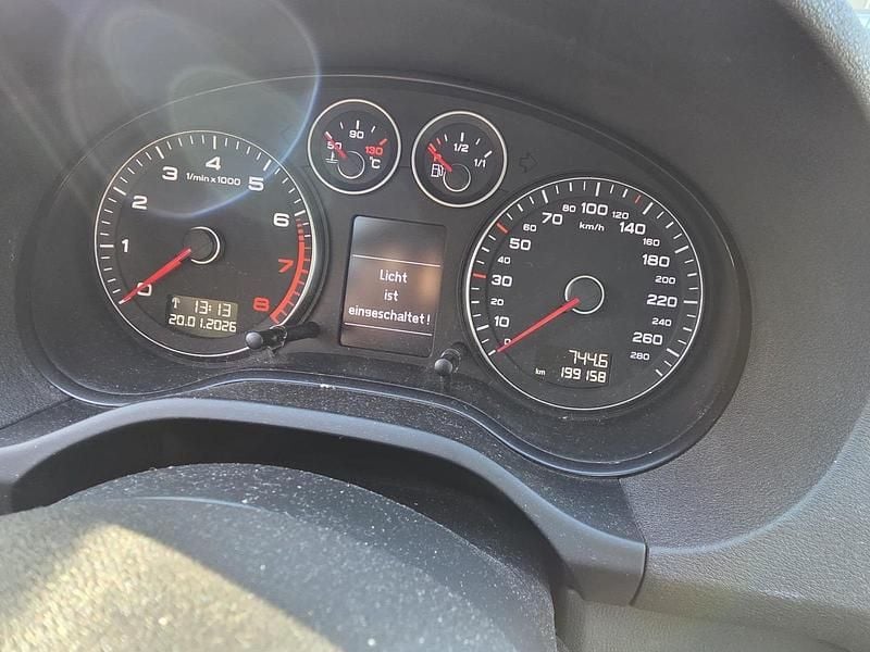 Silber Gebraucht 2009 Audi A3 Kleinwagen | 5.500 € (Guter Preis) - Bild 1/4