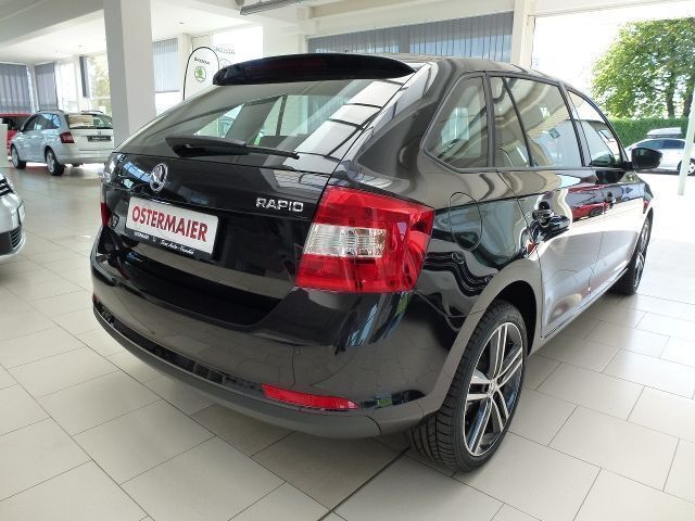 Gebraucht Skoda Rapid Style 116 PS (85 kW) 2016 Schwarz metallic Kombi