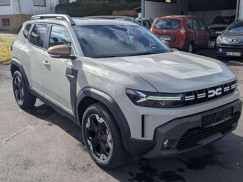Neu Dacia Duster Extreme 122 PS (89 kW) 2026 Sandstonebeige SUV