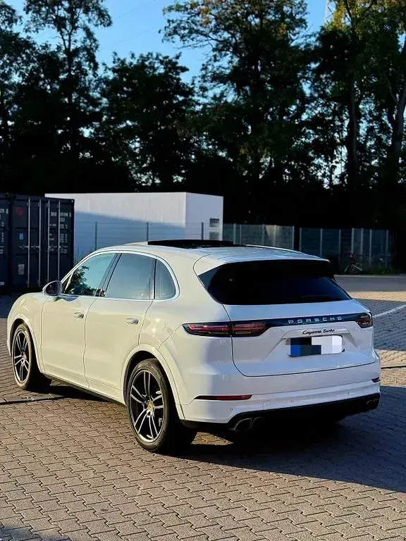 Gebraucht Porsche Cayenne Turbo 549 PS (403 kW) 2018 Weiß SUV