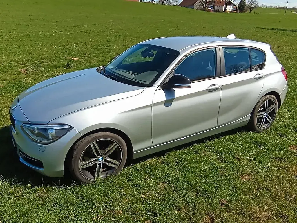 Gebraucht BMW 116 Sport Line 136 PS (100 kW) 2012 Silber Kleinwagen