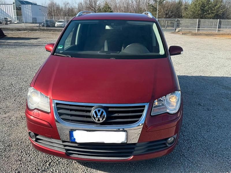 Gebraucht VW Touran 150 PS (110 kW) 2008 Rot Van / Kleinbus